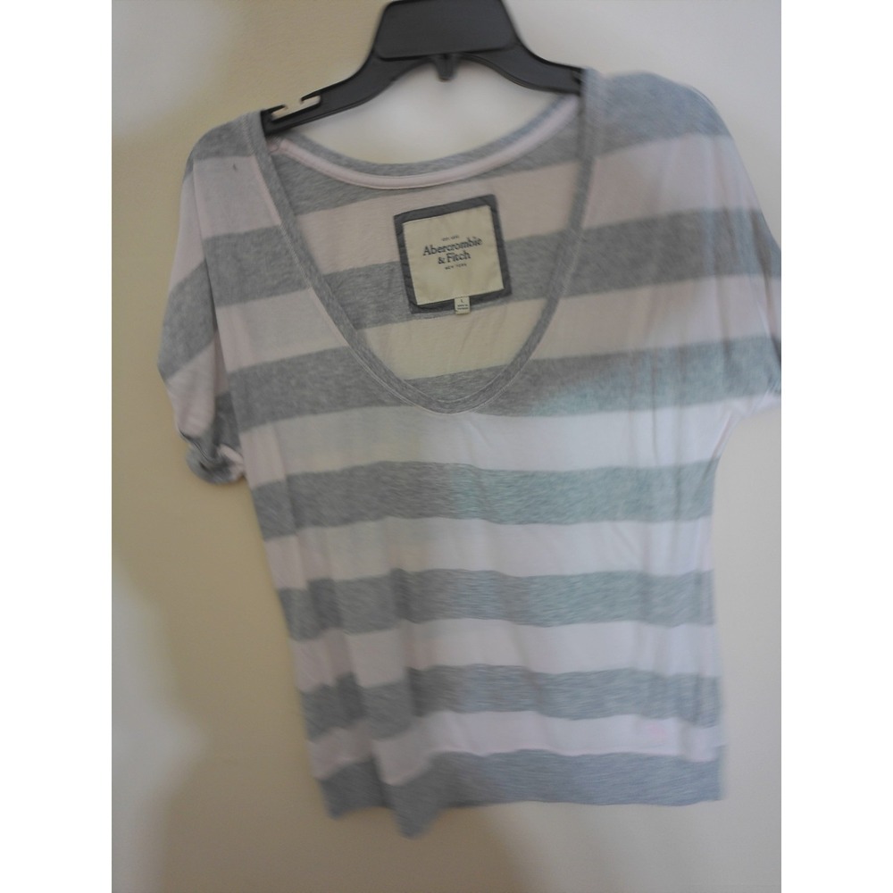 Abercrombie & Fitch Womens T-Shirt Size L Gray White Striped Scoop Neck